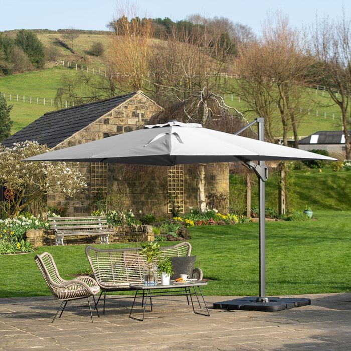 Platinum Challenger T2 Cantilever Parasol 350x260x264cm. Anthracite Frame. Luna Grey Canopy 